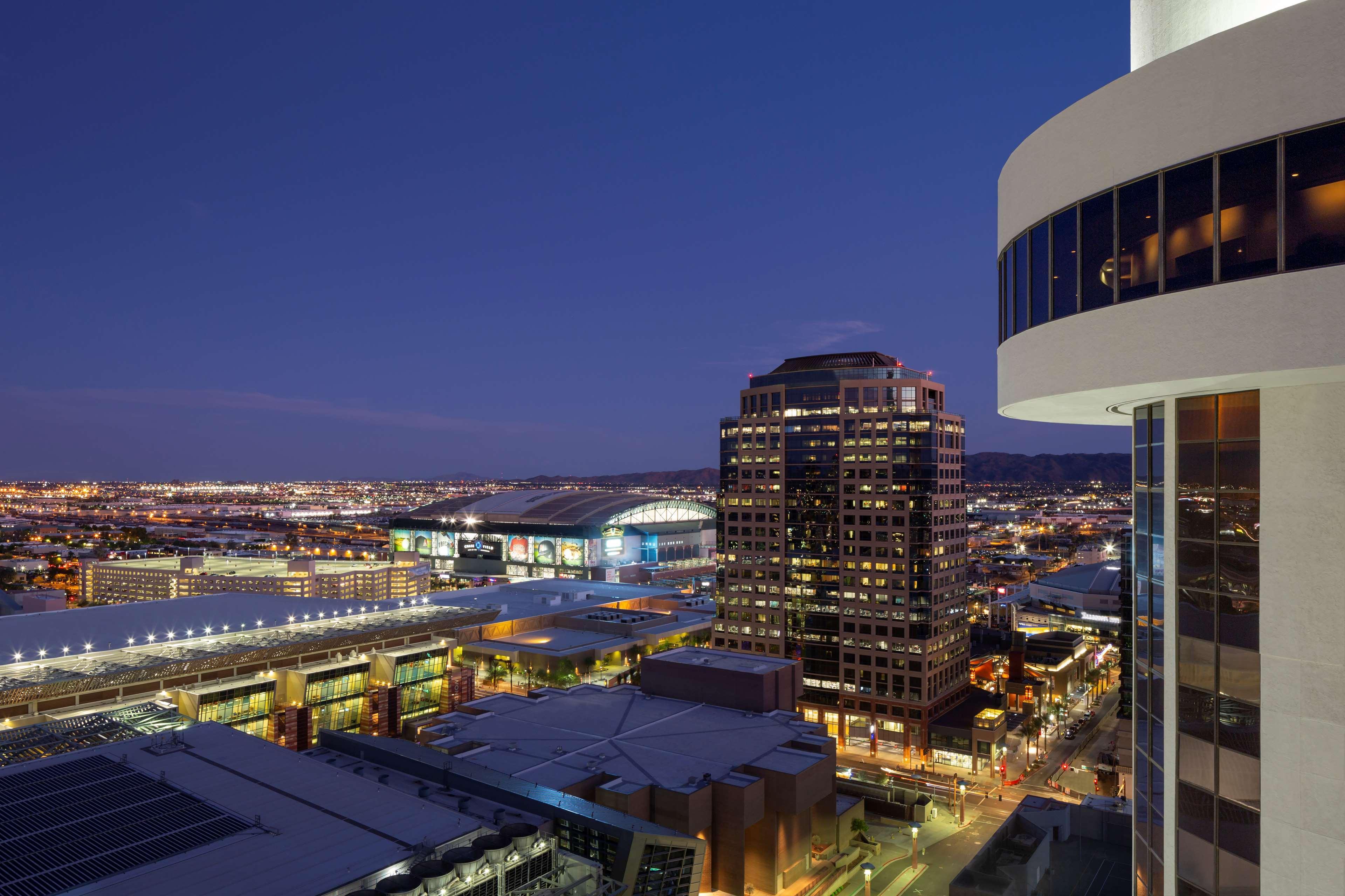 Hyatt Regency Phoenix Downtown - No Destination Fees Eksteriør bilde