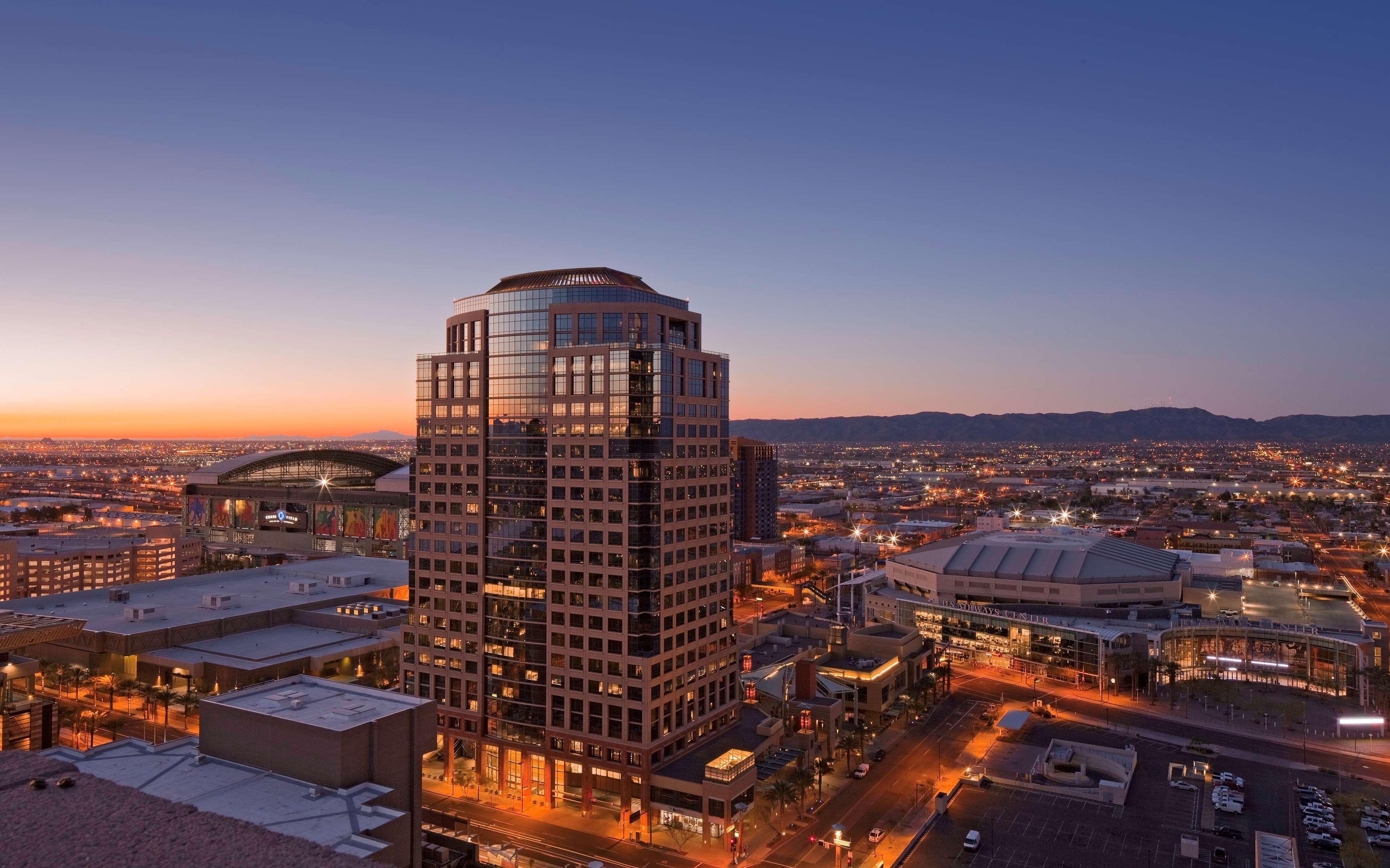 Hyatt Regency Phoenix Downtown - No Destination Fees Eksteriør bilde